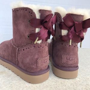 UGG Classic Dixi Flora Perf bow leather boots Port size 7 NEW RARE